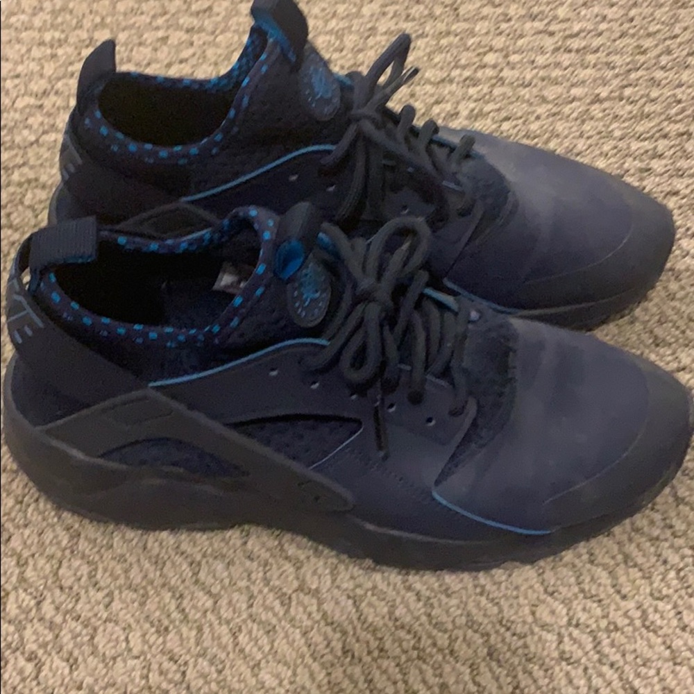 Nike Huarache Sneakers